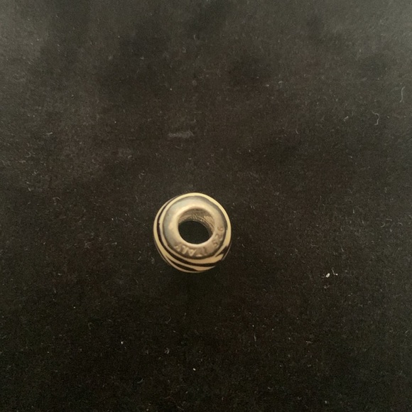 Bacio Italy 925 Sterling Silver Murano Glass Bead Charm. - Picture 3 of 4